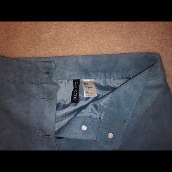 Blue skirt button down - Picture 2 of 3